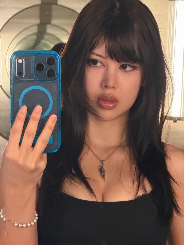 Syanne nude photo 1