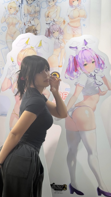 Syanne nude photo 1