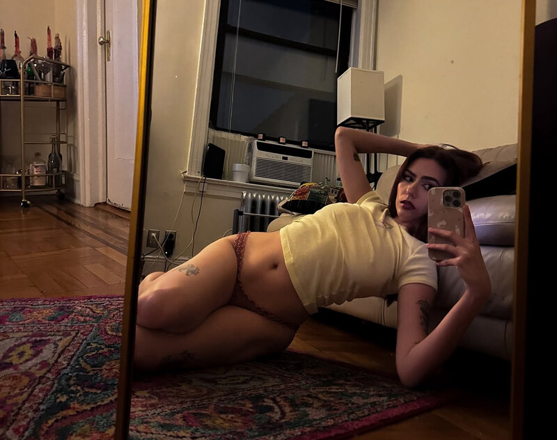 sydatnite nude photo 4