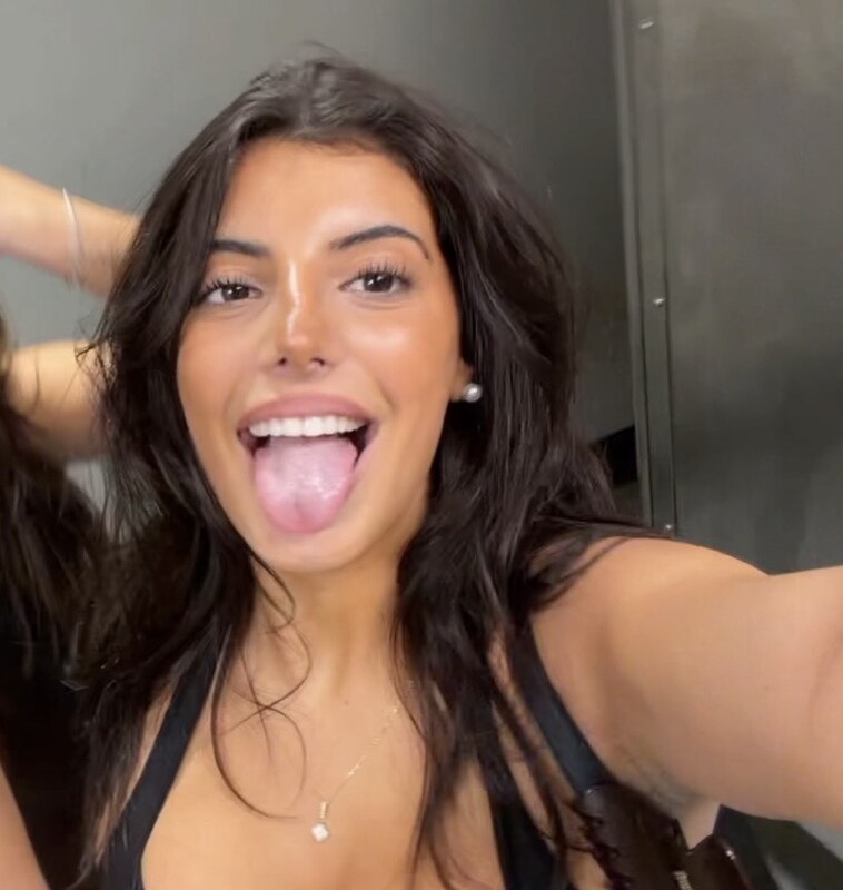 Sydney Monello nude photo 2