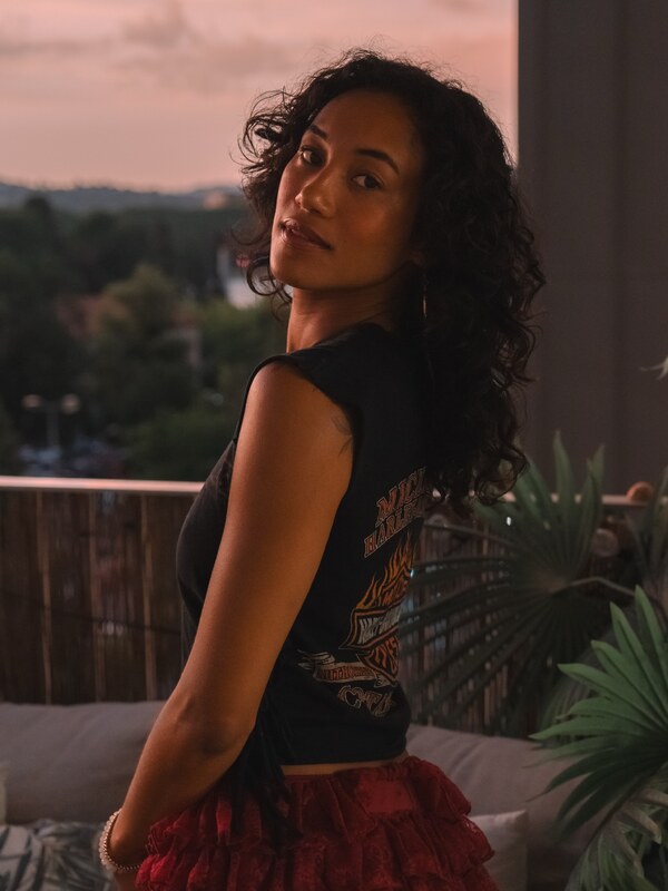 Sydney Park nude photo 7