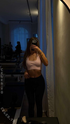 Sydney Ramolla nude photo 68