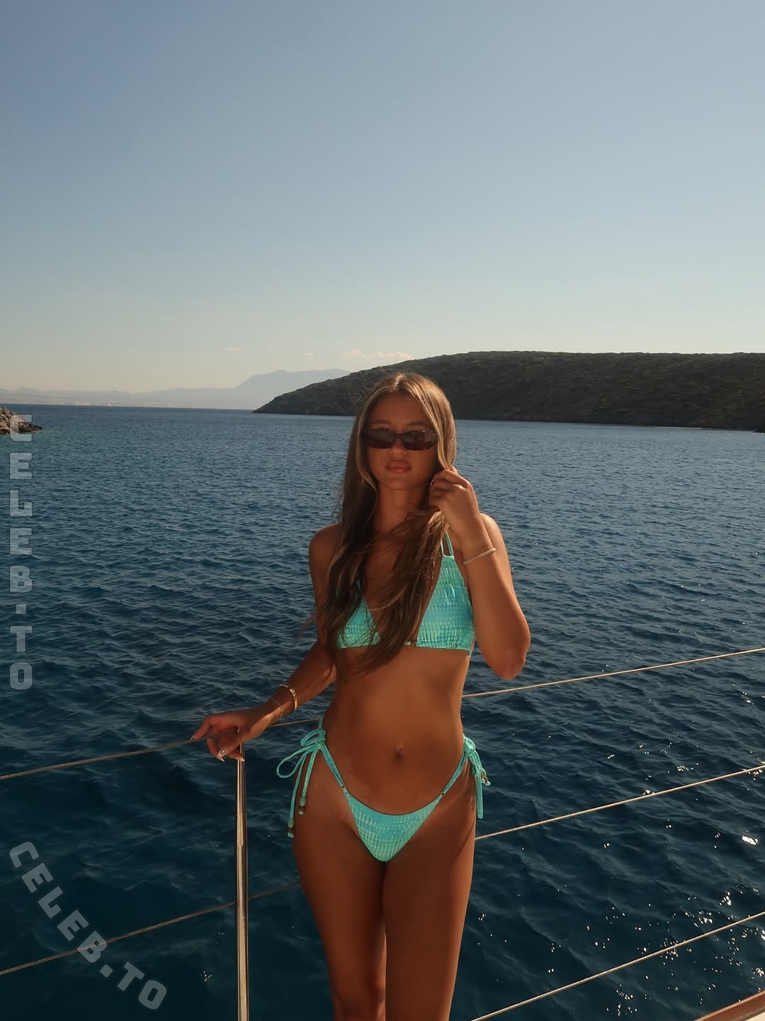 Sydney Ramolla nude photo 7