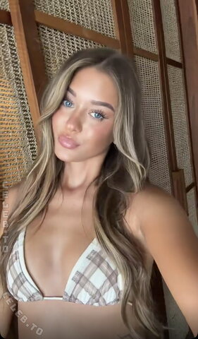 Sydney Ramolla Sexy (2 photos)