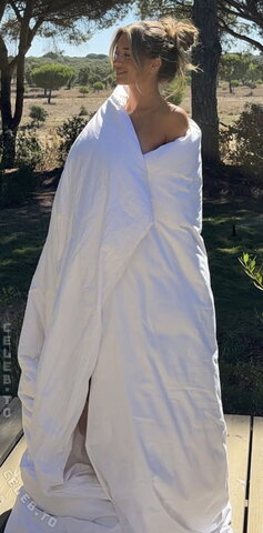 Sydney Ramolla nude photo 2