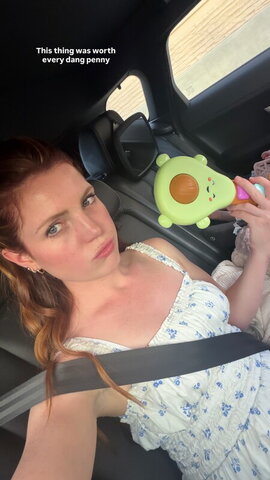 Sydney Sierota Fresh (1 photo)