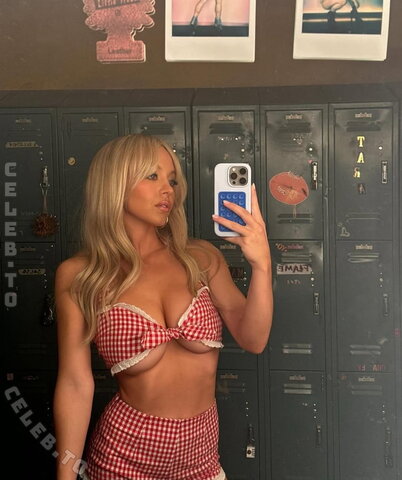 Sydney Sweeney photo 6
