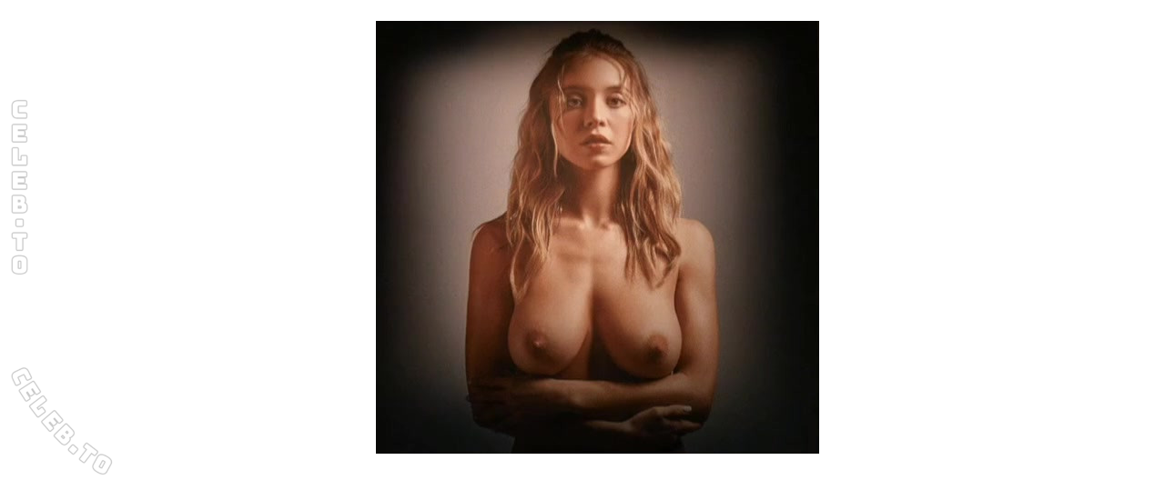 Sydney Sweeney nude photo 1