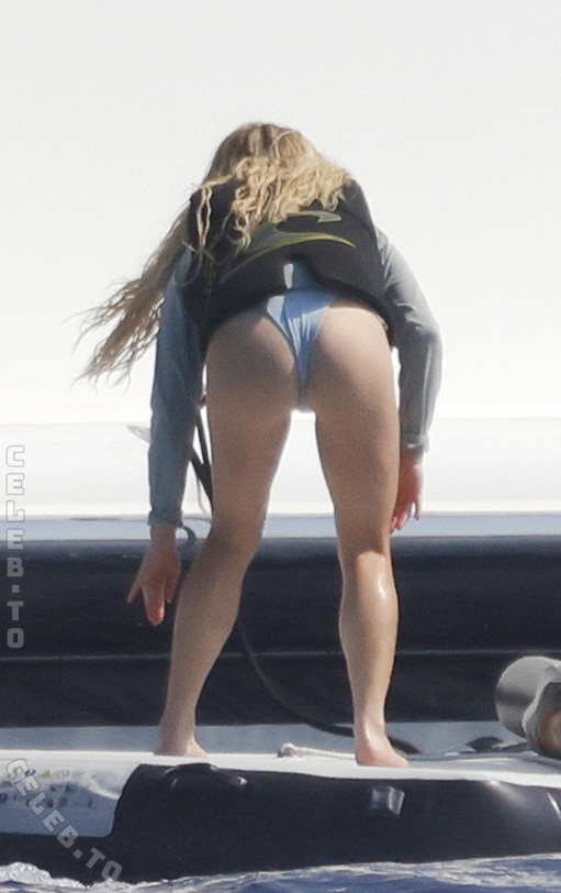 Sydney Sweeney nude photo 5