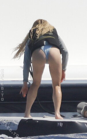 Sydney Sweeney nude photo 10