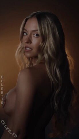 Sydney Sweeney – This woman 😍