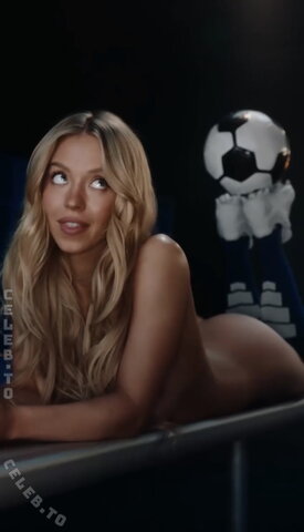 Sydney Sweeney nude photo 91
