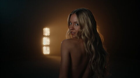 Sydney Sweeney nude photo 38