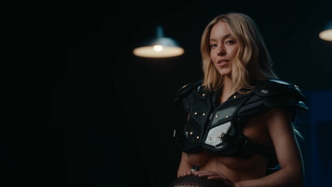 Sydney Sweeney nude photo 36