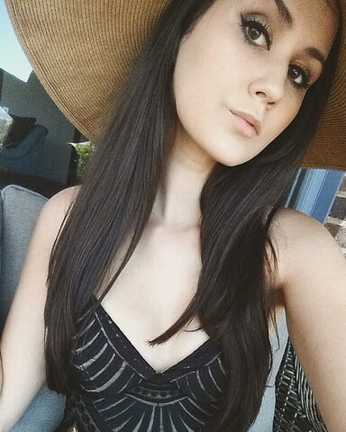 Sydney Watson nude photo 29