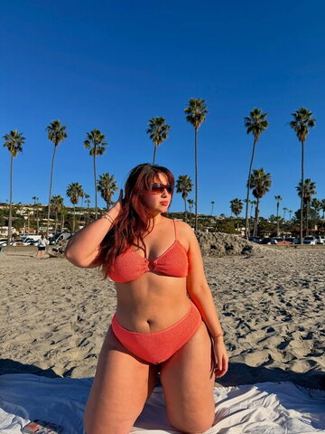 sydneyvela_ nude photo 3