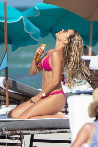 Sylvie Meis nude photo 113