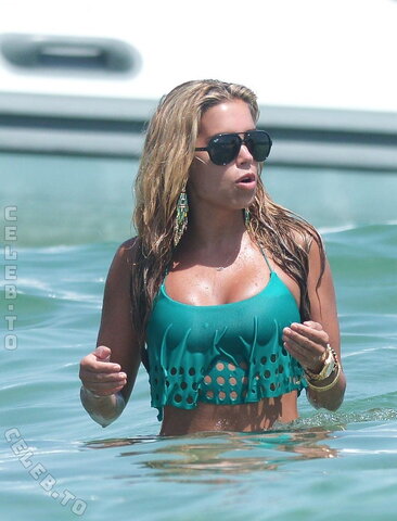 Sylvie Meis nude photo 51