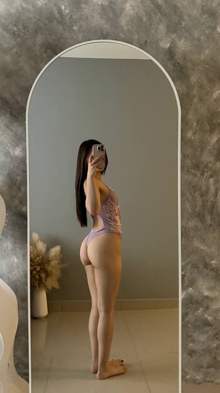 Sze Yin nude photo 16