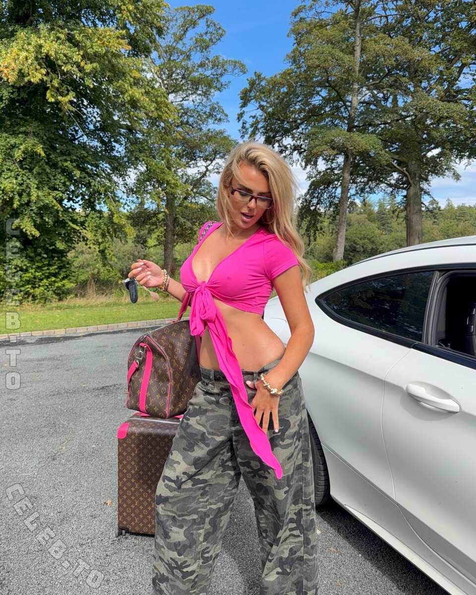 Tallia Storm nude photo 4