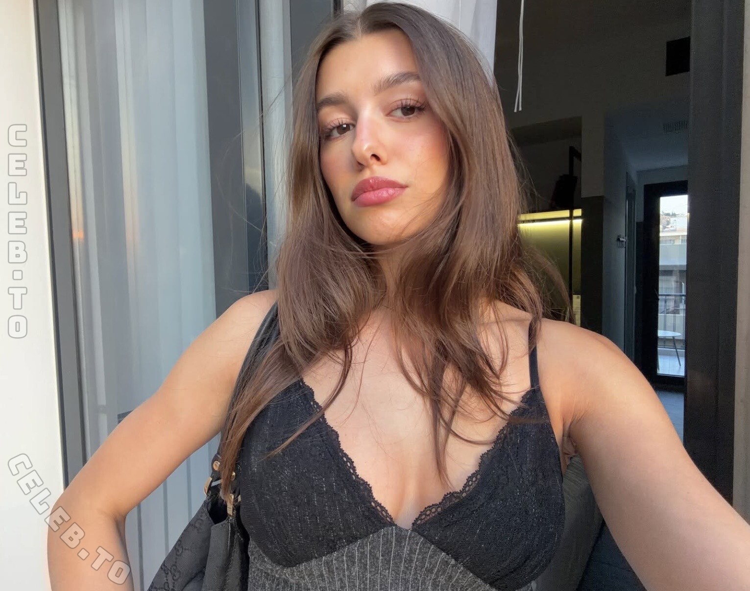 Tamina Antonia nude photo 8