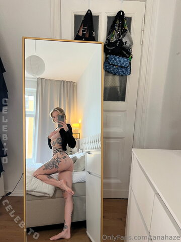 Tana nude photo 5