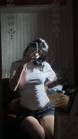 Taniya Oberoi nude photo 5
