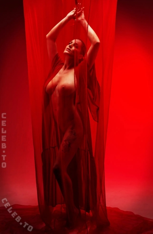 Tanja Weiss nude photo 13