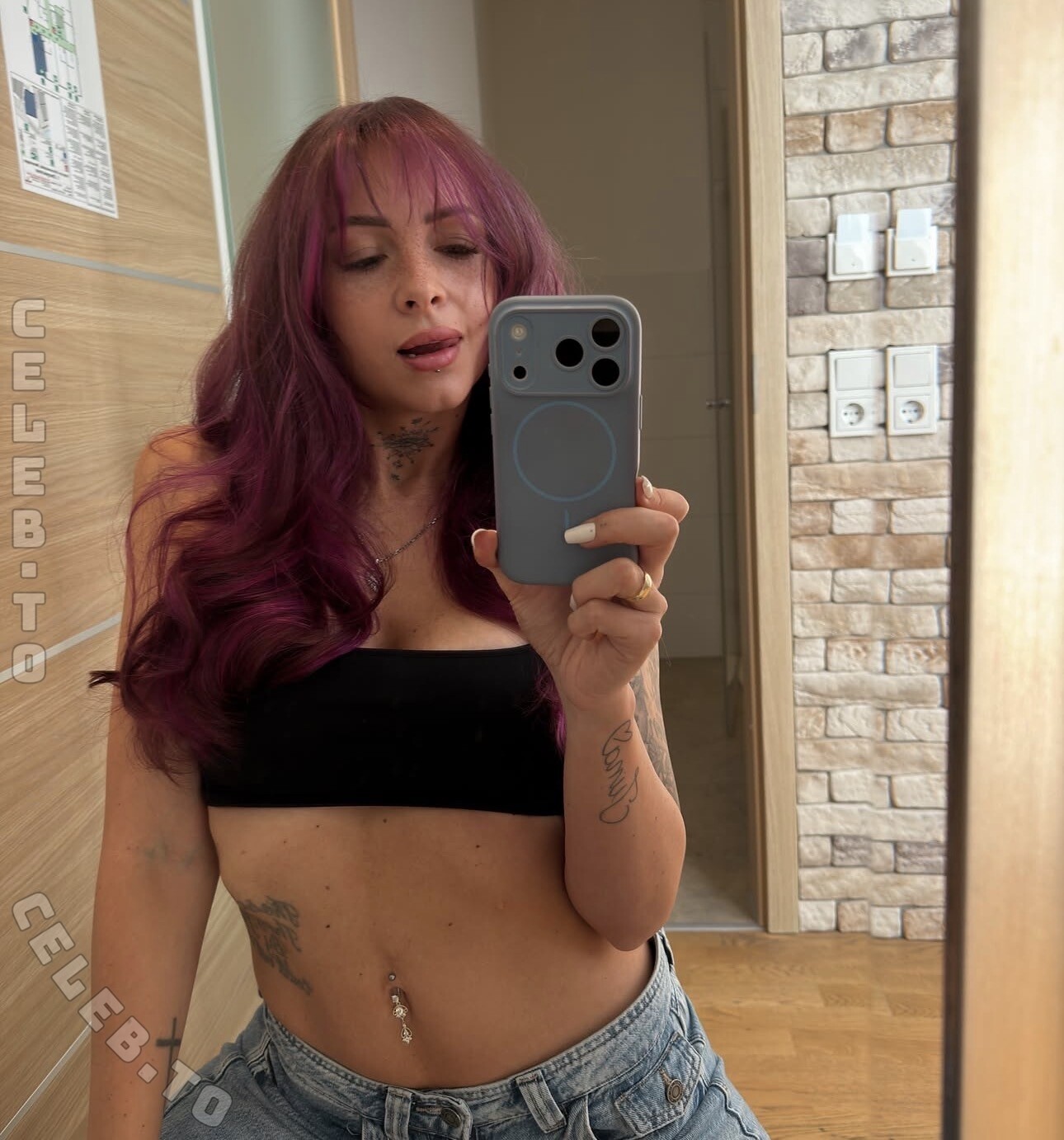 Tanjamiju nude photo 1