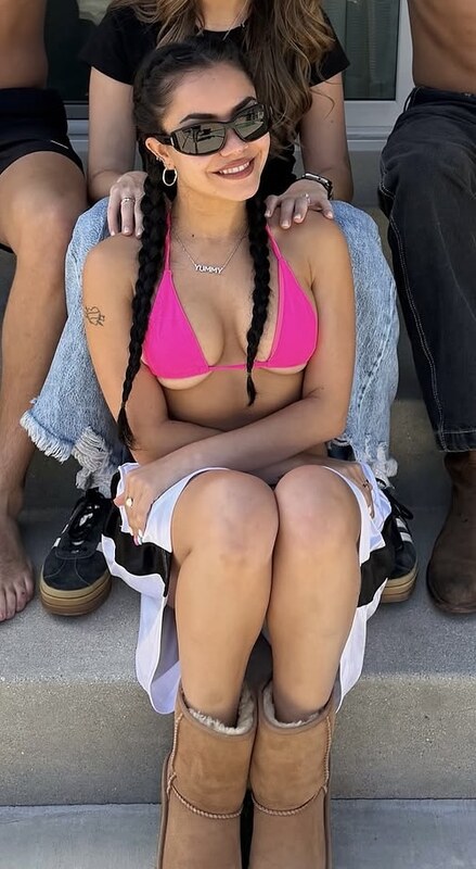 Tara Yummy nude photo 1