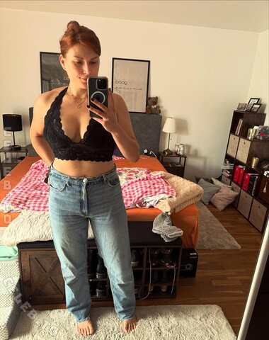 tara.pi nude photo 12