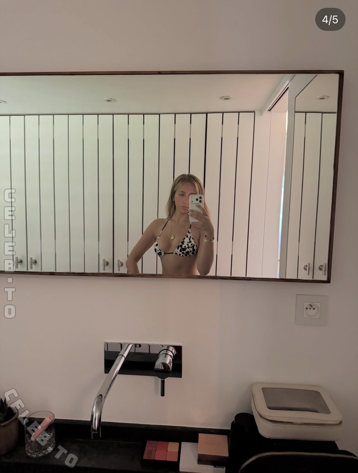 Tate McRae nude photo 2