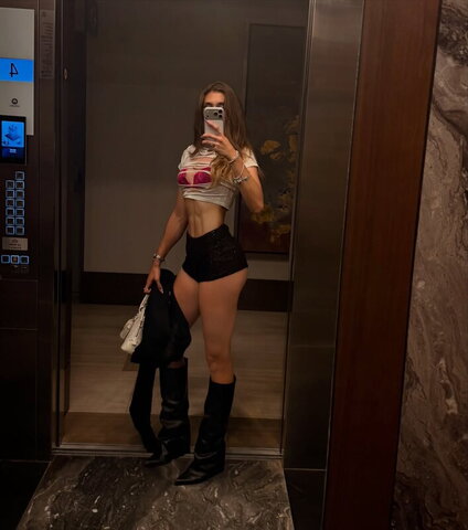 Tatiana Flores nude photo 21