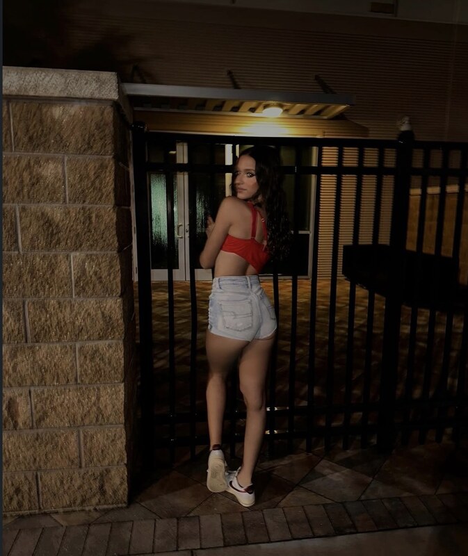 Tatiana W nude photo 3