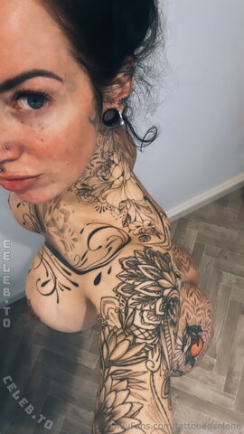 Tattooedselene nude photo 6