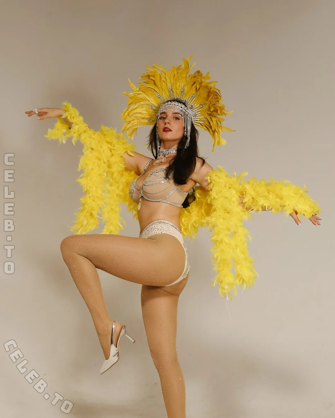 Taya Miller nude photo 4