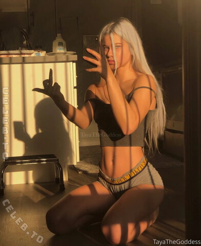TayaTheGoddess nude photo 12