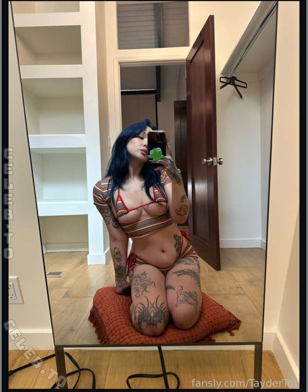 Taydertot nude photo 9