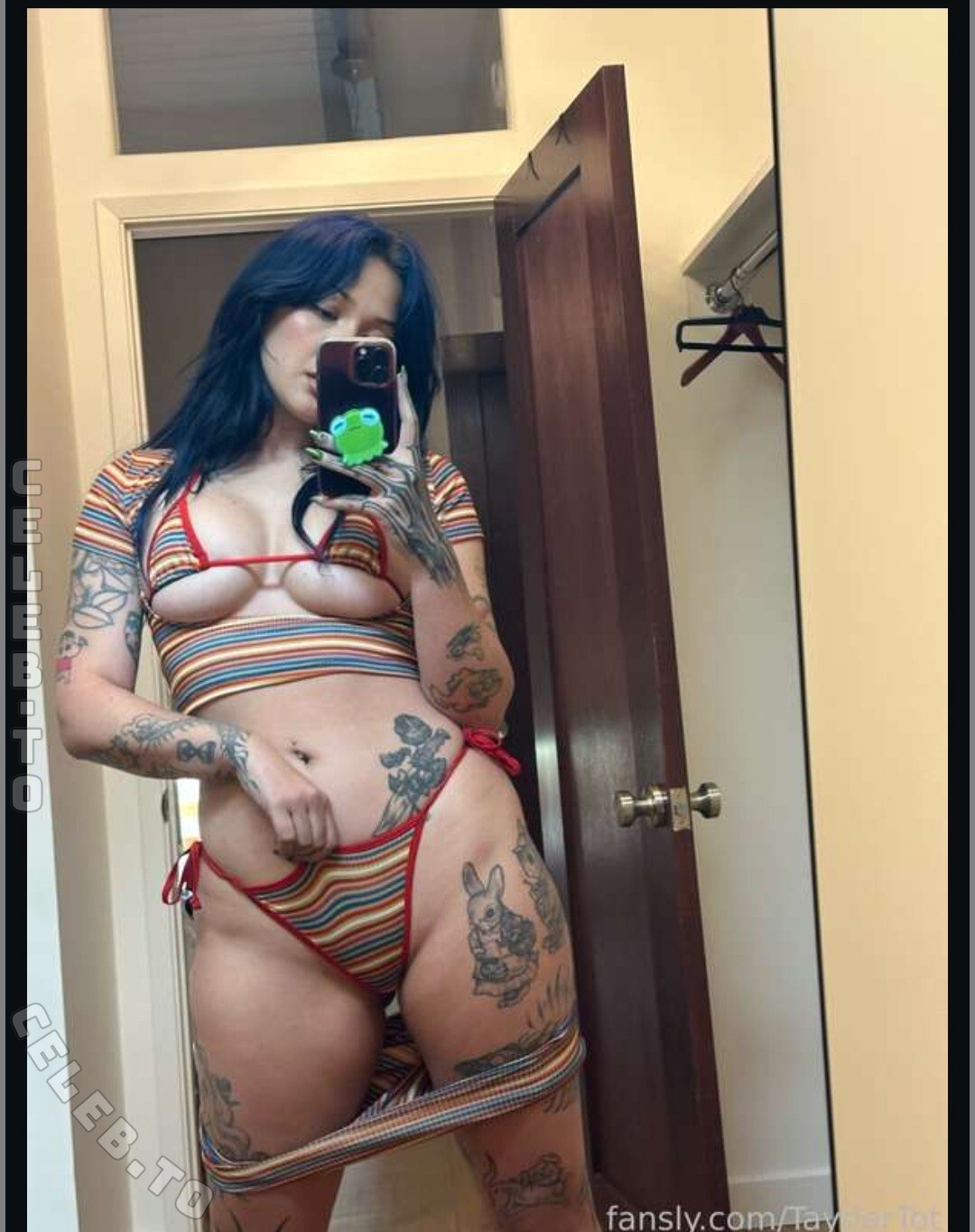 Taydertot nude photo 13