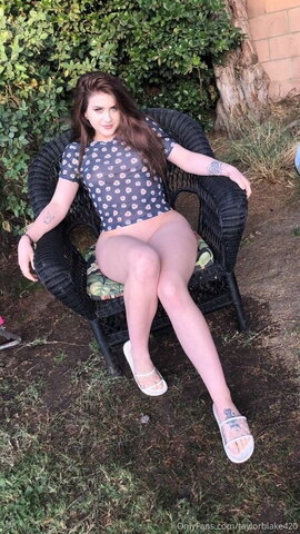 Taylor Blake nude photo 8