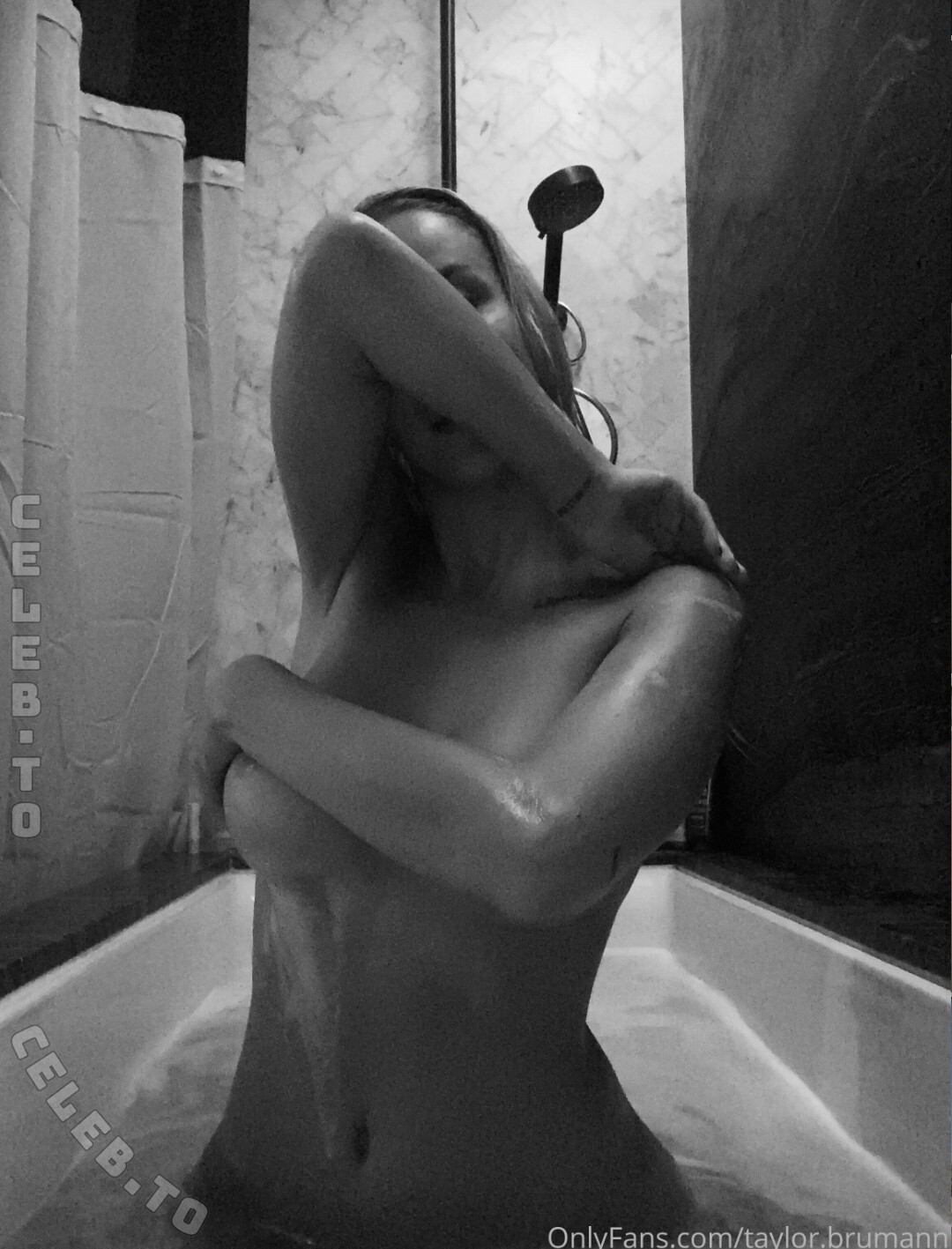 Taylor Brumann nude photo 19