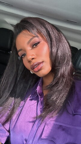 Taylor Rooks Sexy (1 photo)