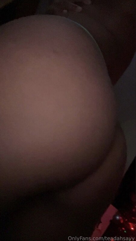 Teadahsavy nude photo 3