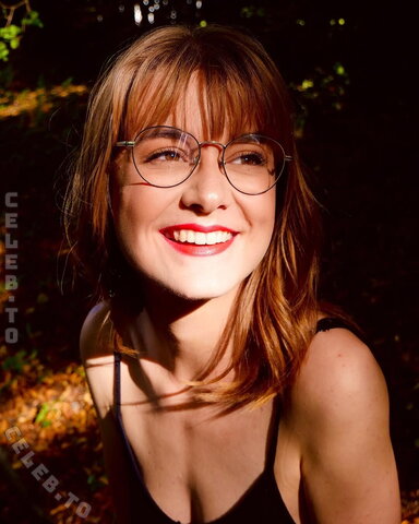 tech_like_vera nude photo 21
