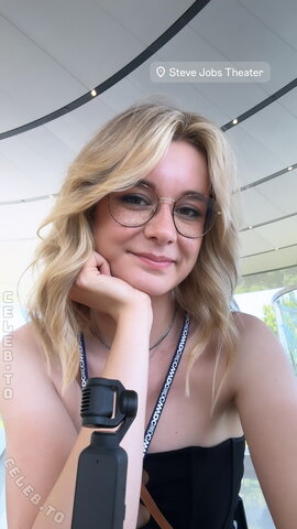 tech_like_vera nude photo 16