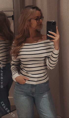Teilzeitsami nude photo 18