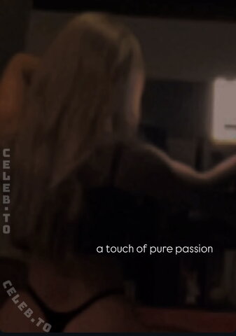 Teilzeitsami nude photo 17