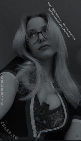 Teilzeitsami nude photo 15