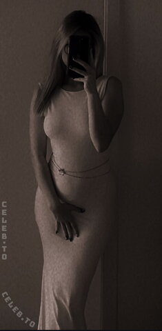 Teilzeitsami nude photo 13