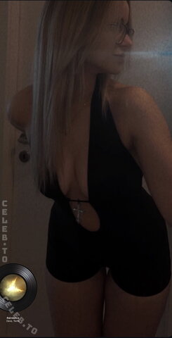 Teilzeitsami nude photo 7
